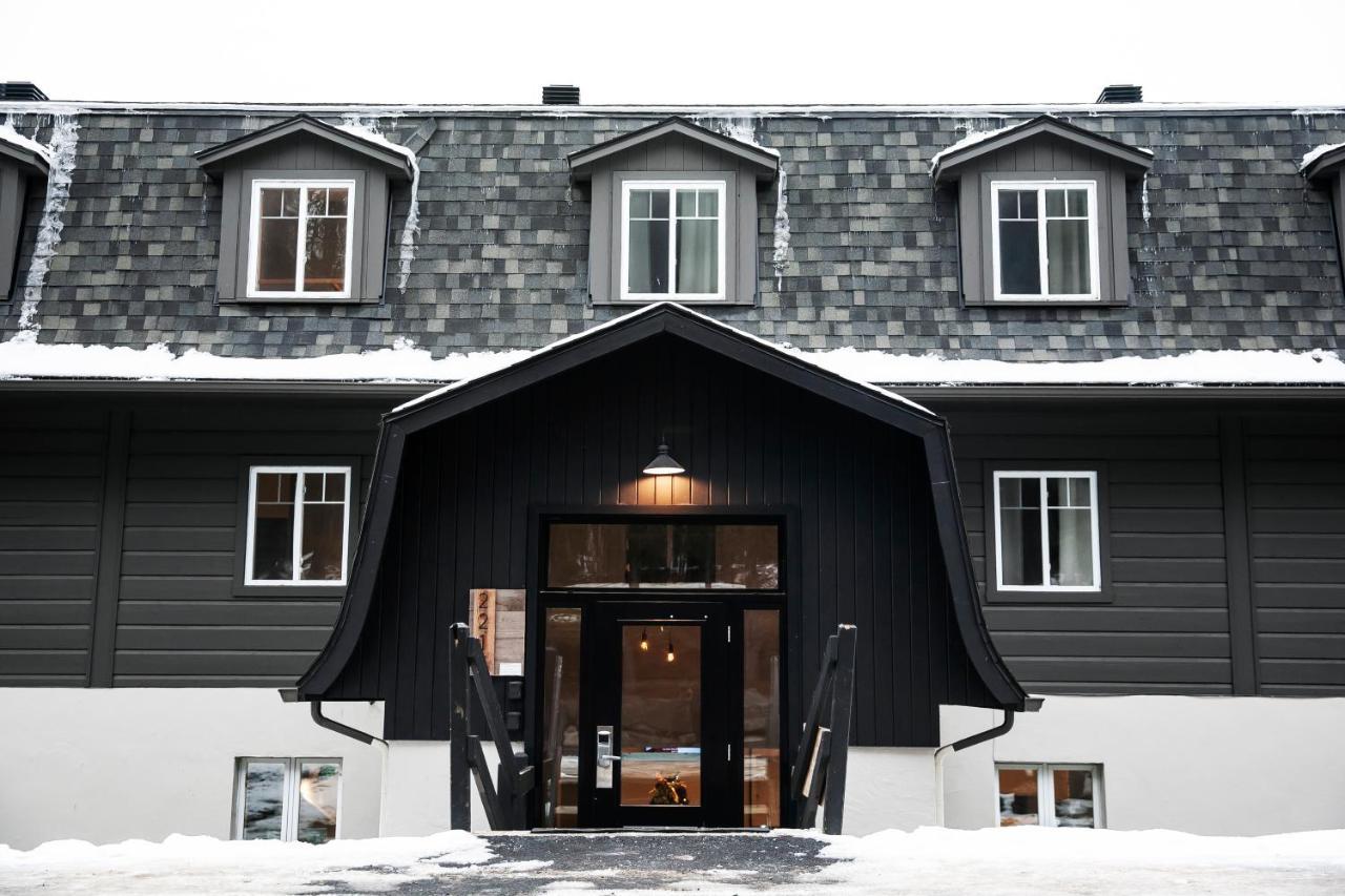 Auberge Manitonga Albergue Mont-Tremblant Exterior foto